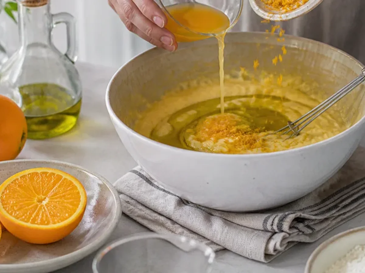 Añadir naranja y aceite