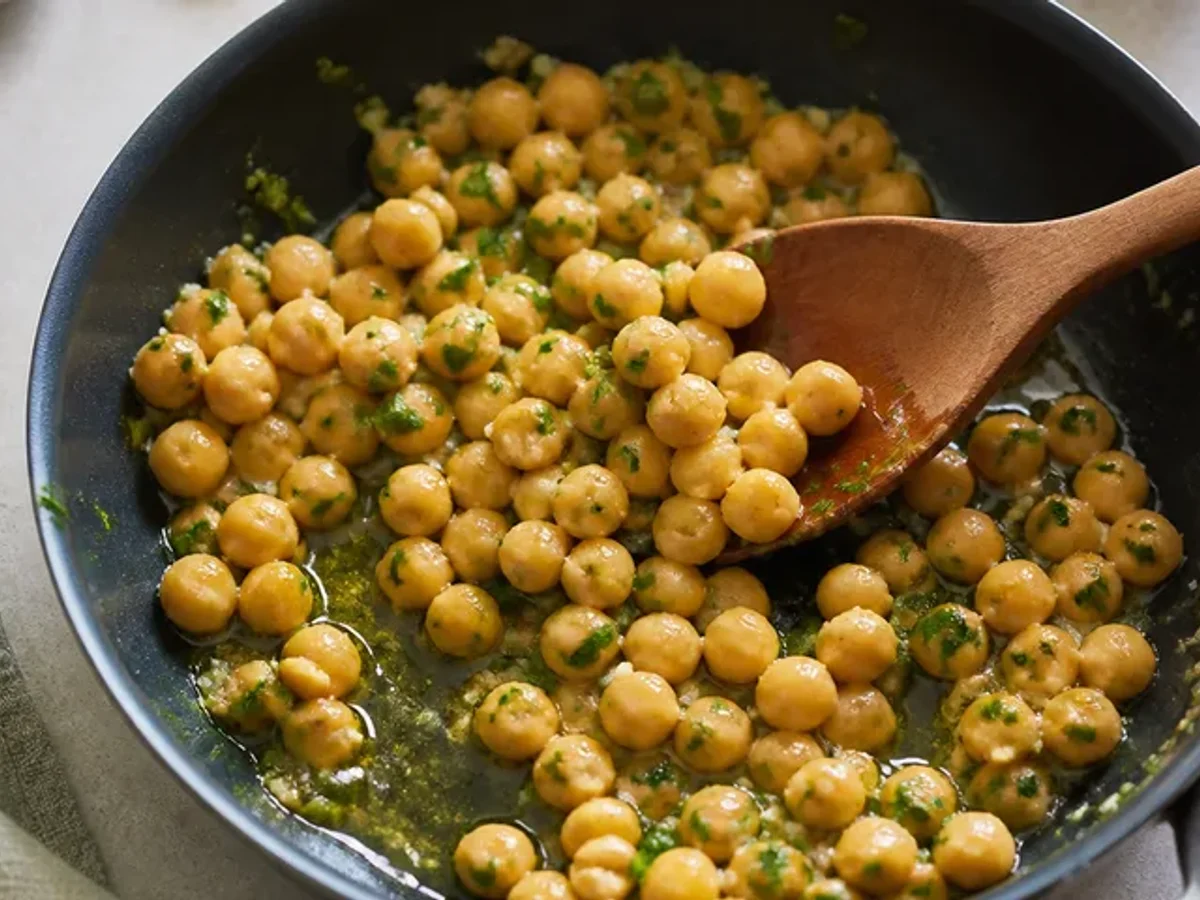 Warm the chickpeas