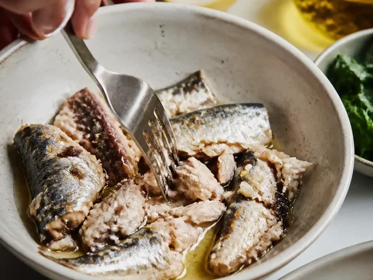 Émietter les sardines