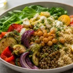 Cómo montar un plato mediterráneo con proteína vegetal, hero